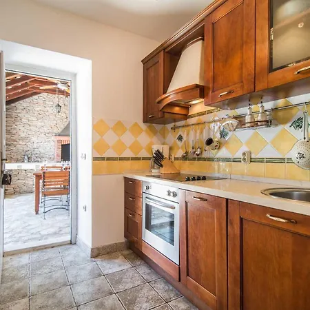 Vila Ivana Mirca (Brac)